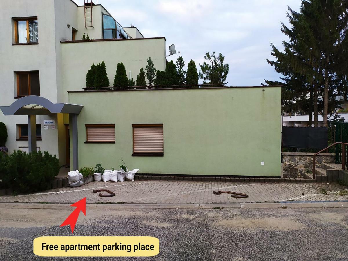 Kate & Jenny - Two-Level Apartment In The Old Town บราติสลาวา ภายนอก รูปภาพ