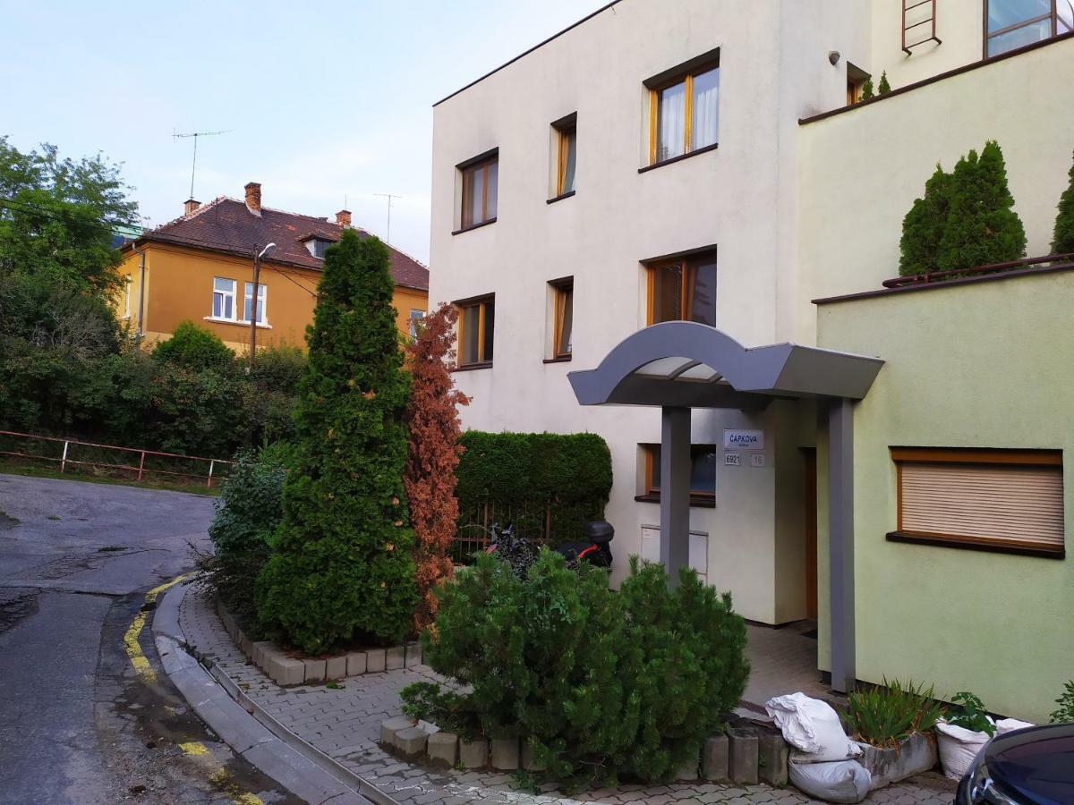 Kate & Jenny - Two-Level Apartment In The Old Town บราติสลาวา ภายนอก รูปภาพ